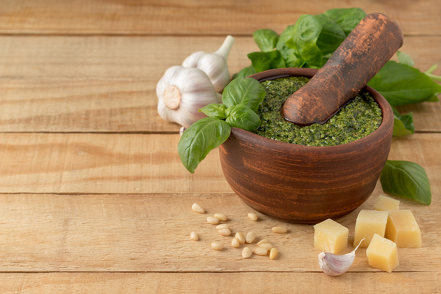 Pesto-in-Clay-Bowl-with-Mortar