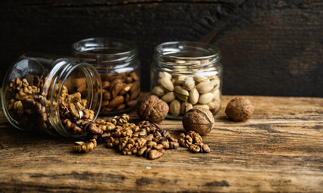 Walnuts-Scattered-on-a-Table